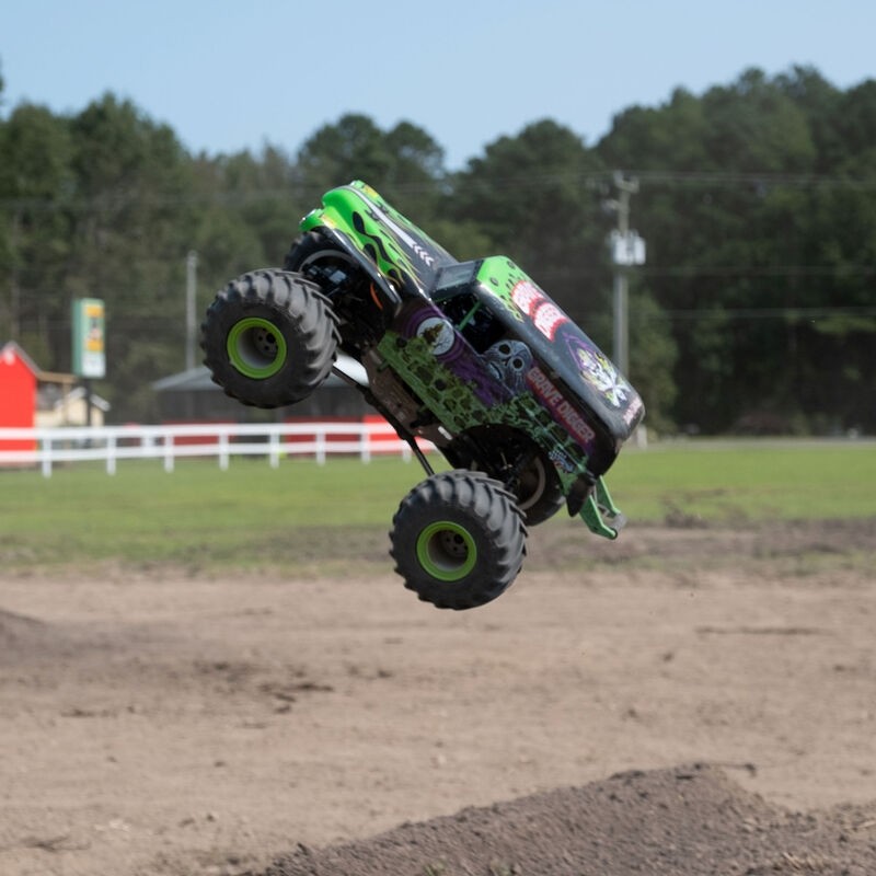 losi rc grave digger monster truck
