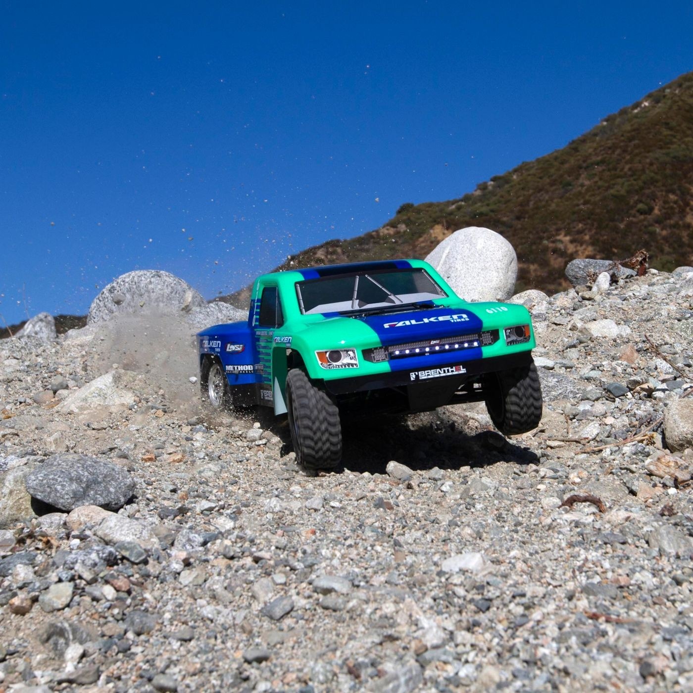 losi tenacity sct brushless