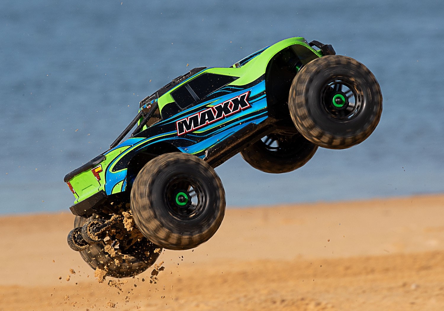 traxxas maxx 4s green