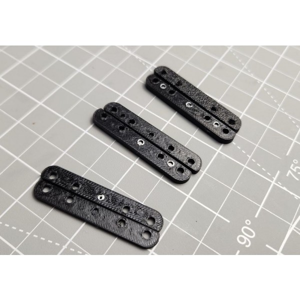 Calandra Racing Concepts Revised Battery Spacer Plates, 2mm (2)