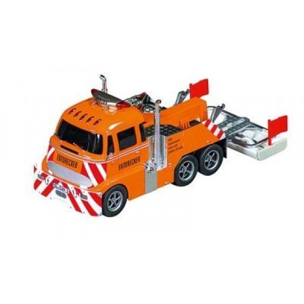 Carrera Of America Track Cleaning Truck, Digital 1/32 w/Lights