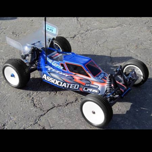JConcepts Illuzion B4.1 +8mm Finnisher Worlds Body